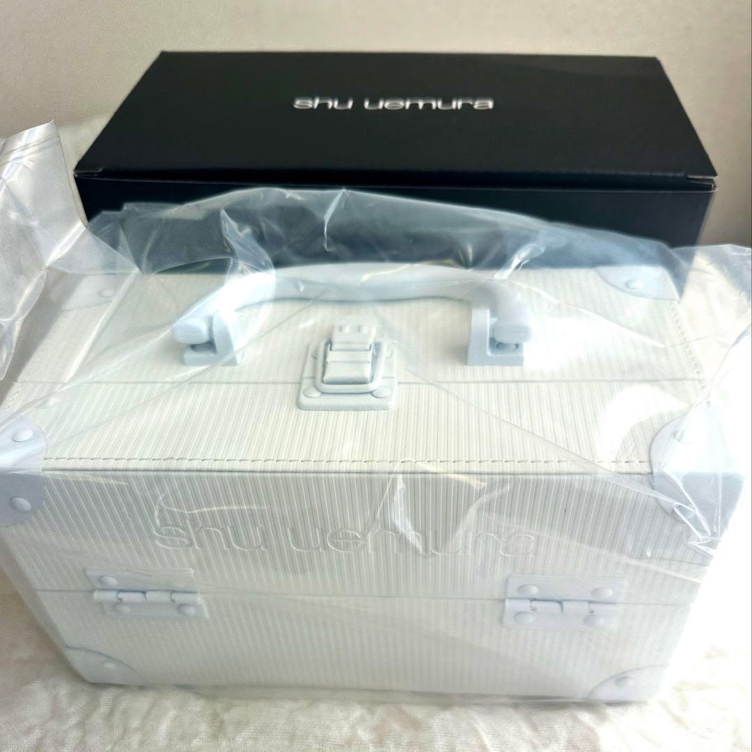 shu uemura メイクアップボックス ミニ ホワイト 新品未使用 - メルカリ