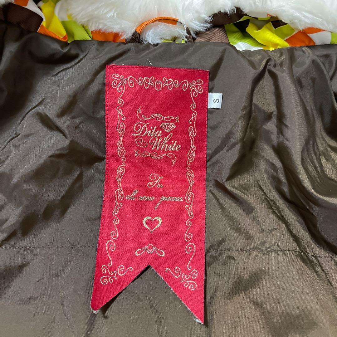 dita white レディース スノーボード ウェア