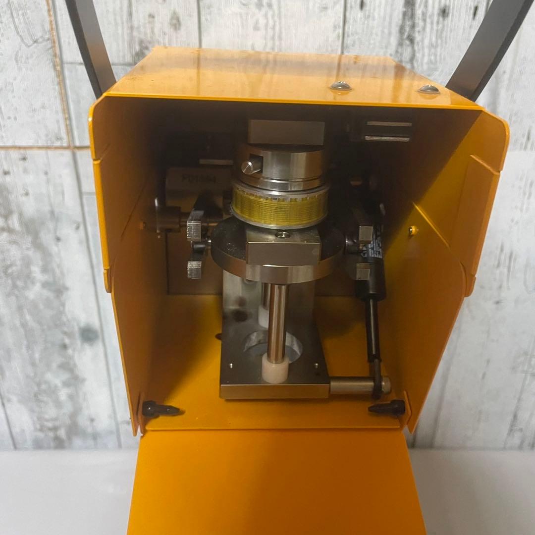 カジュッタ CAJYUTTA 丸ごと生搾りキッチンカー飲食店BAR生搾りジュース