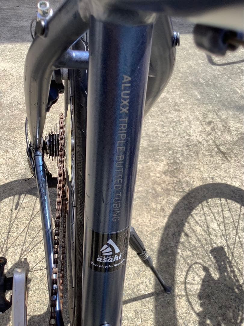 ジャイアント　クロスバイクGRRVIER Mタイプ24段変速コンアルミボディー