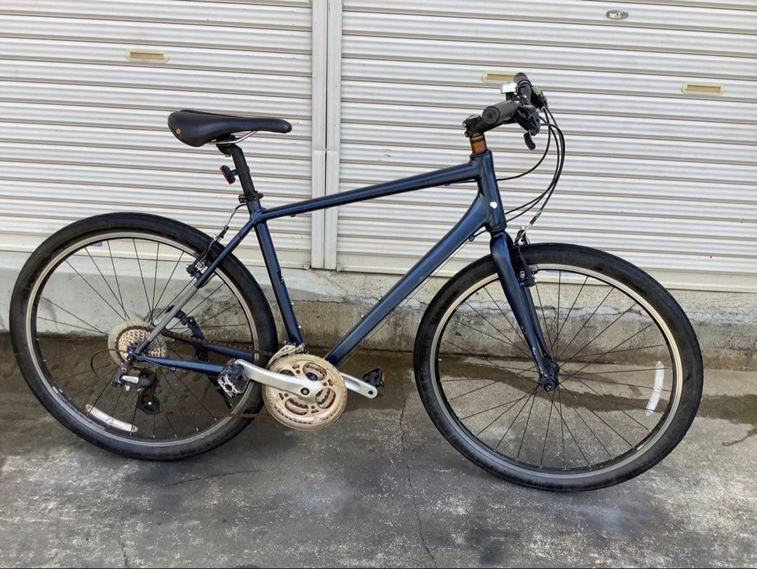 ジャイアント　クロスバイクGRRVIER Mタイプ24段変速コンアルミボディー