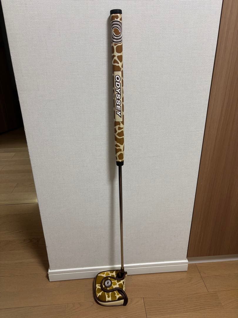 【美品】ODYSSEY AI ONE GIRAFFE BEAM 中尺パター