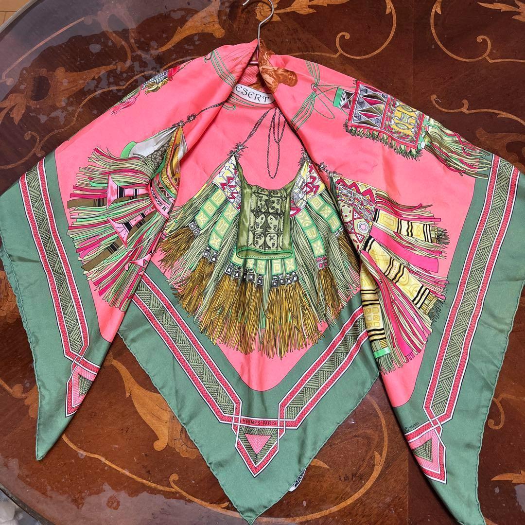 ★HERMES★ スカーフ カレ90 砂漠の革飾り シルク グリーン ピンク