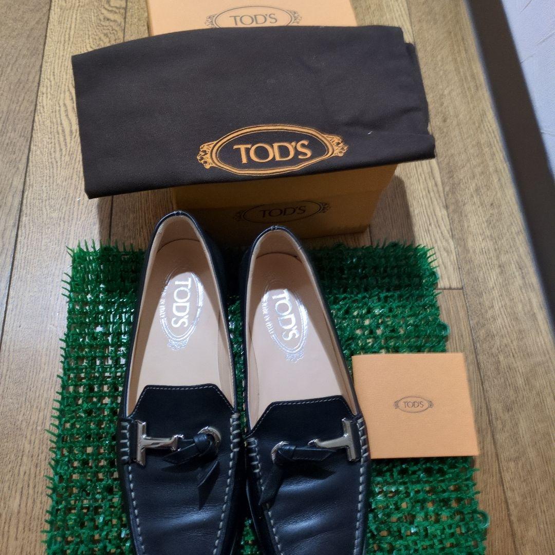 TOD'S ブラックレザー ローファー　36