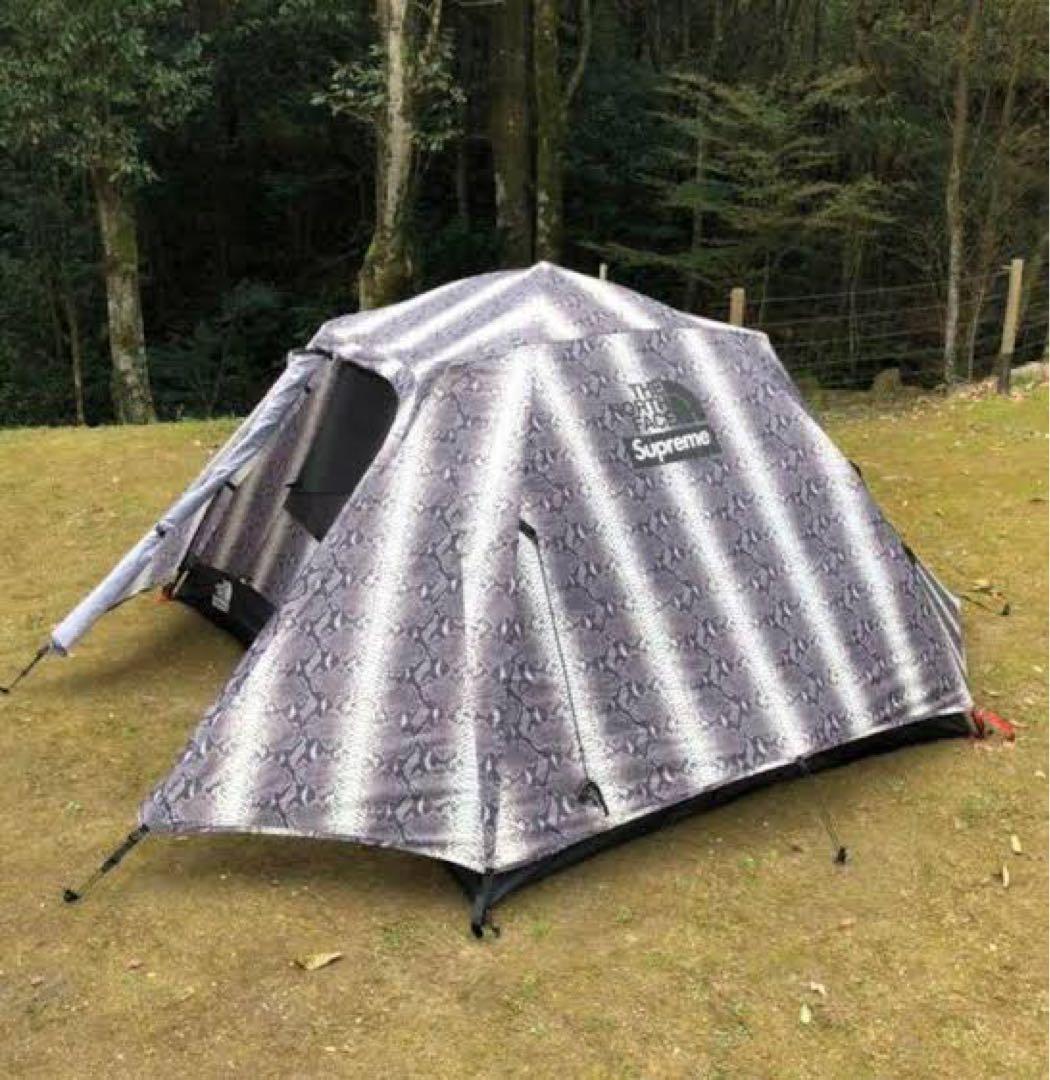 supreme テント　ノースフェイス