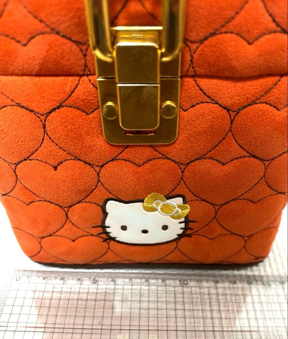 【希少レトロ　ハローキティ 】　 メイクボックス 2002年製