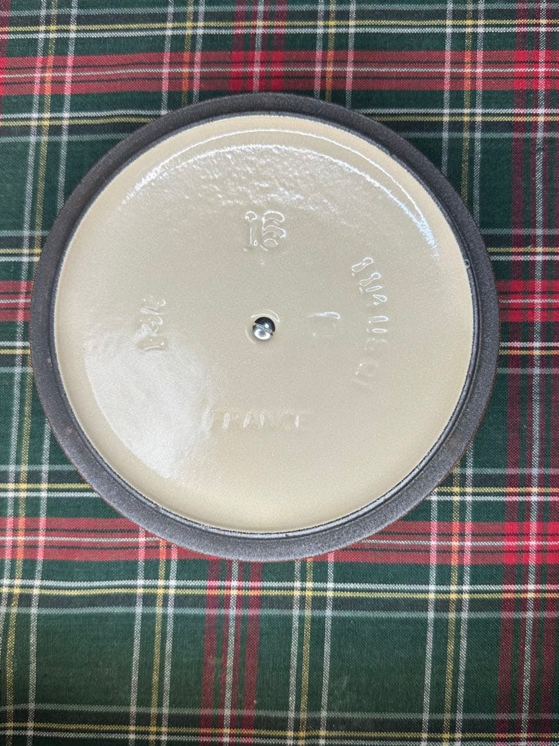 ル・クルーゼ(Le Creuset) 16 オレンジ 新品未使用　箱無し