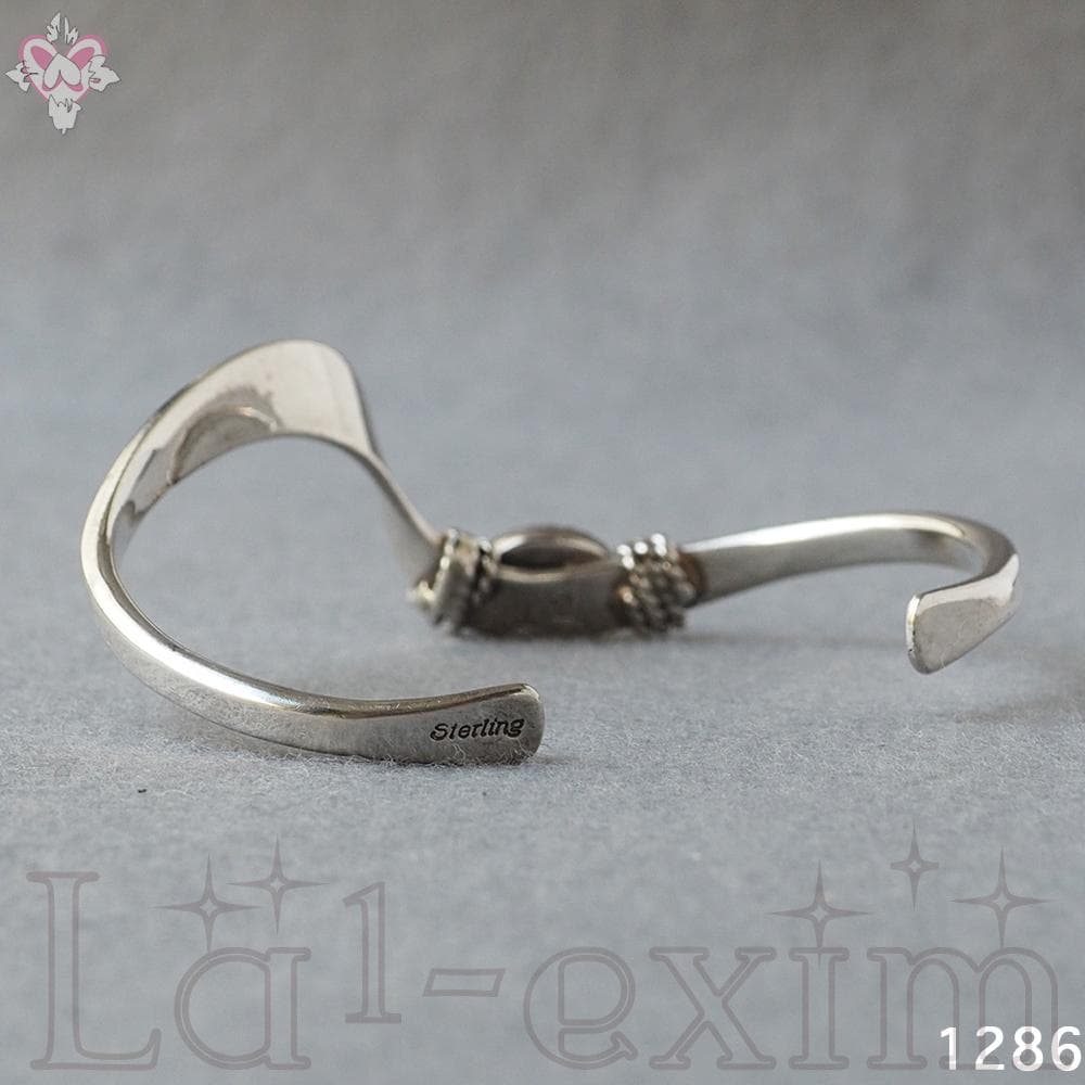 美品 ターコイズ インディアンジュエリー 純銀製 シルバー 刻印 BT バングル