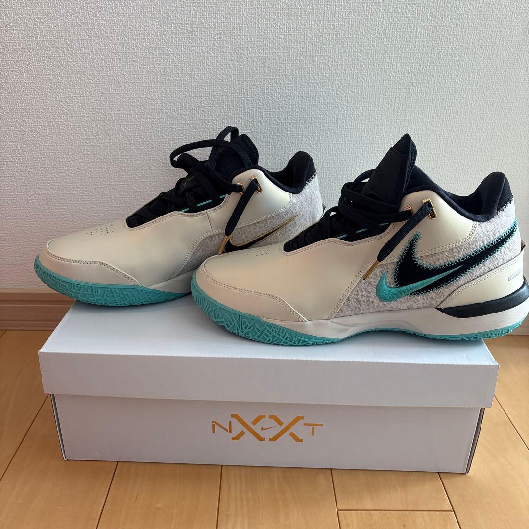 ナイキ NXXT バスケットボールシューズ レブロン　リバプール