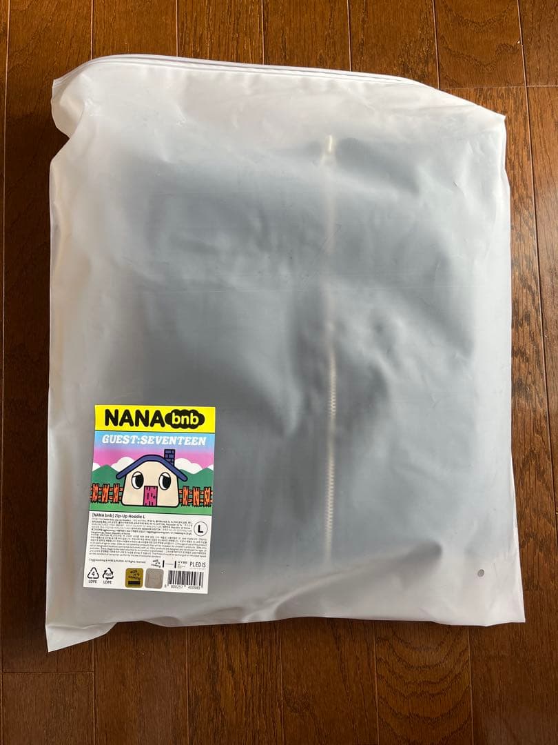 SEVENTEEN NANA bnb ナナ民泊 パーカー Lサイズ - メルカリ