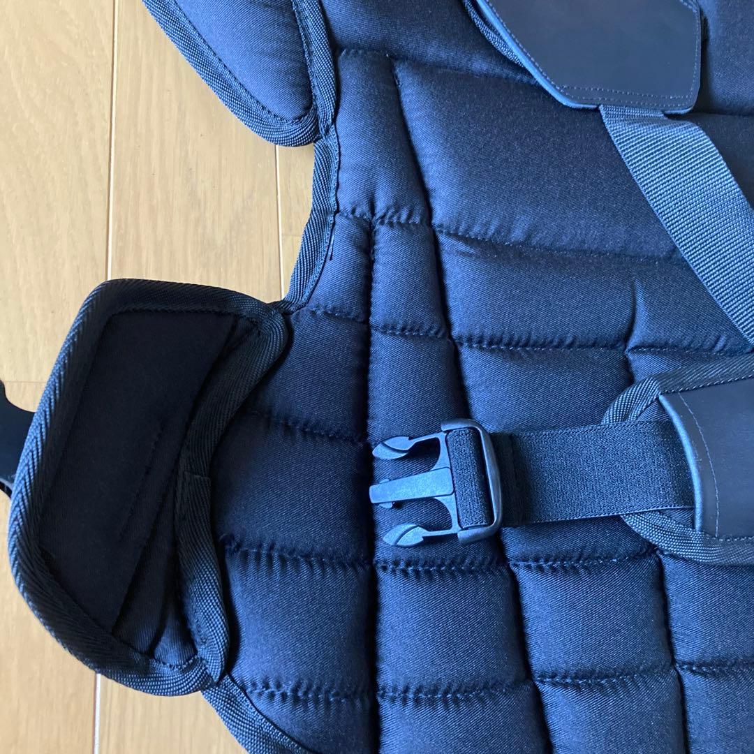 新品　野球　硬式用　キャッチャー　プロテクター　ブラック　送料無料　匿名配送