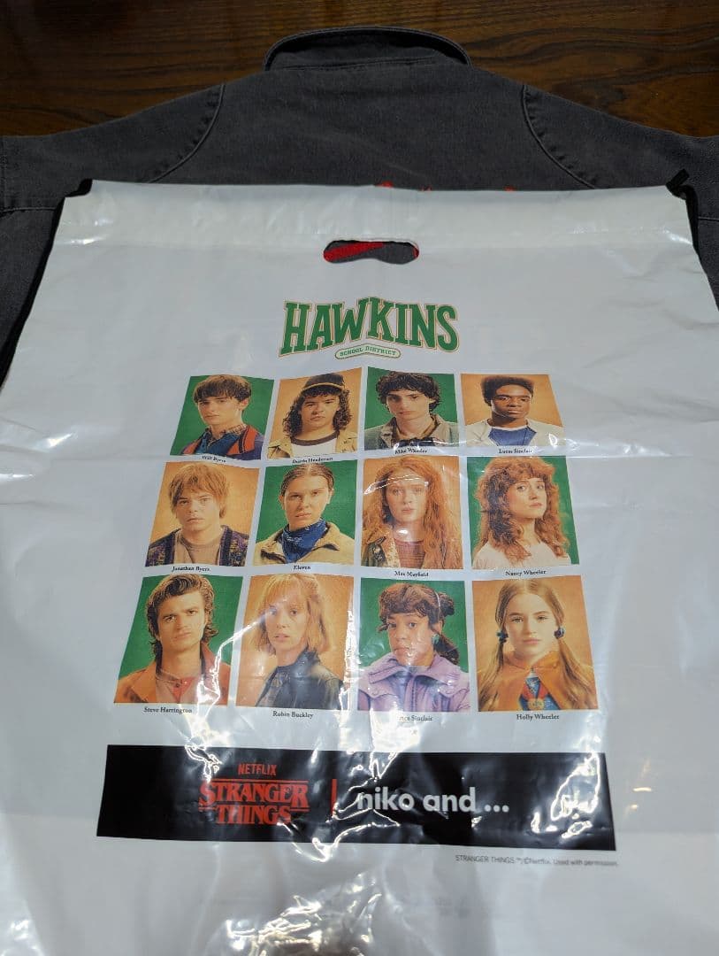 STRANGER THINGS niko and　ブルゾン M　チャコール　袋付
