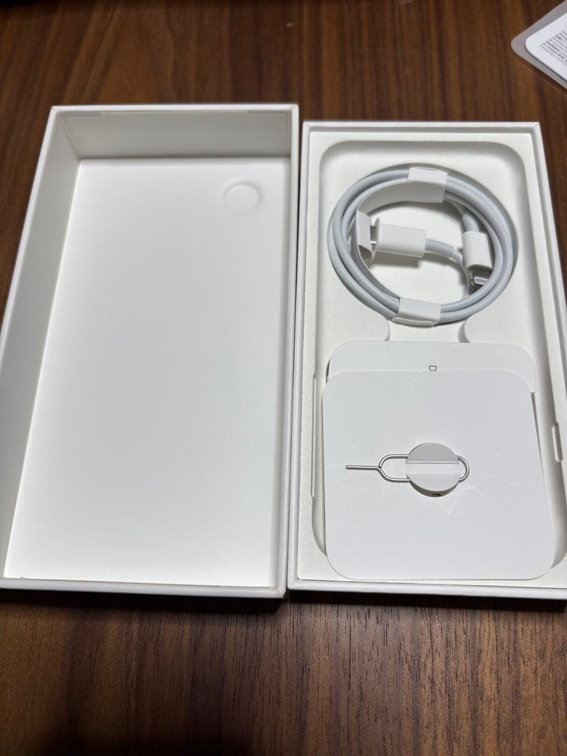 美品◇◆iPhone SE 第3世代　ミッドナイト 64GB 新品バッテリー◆