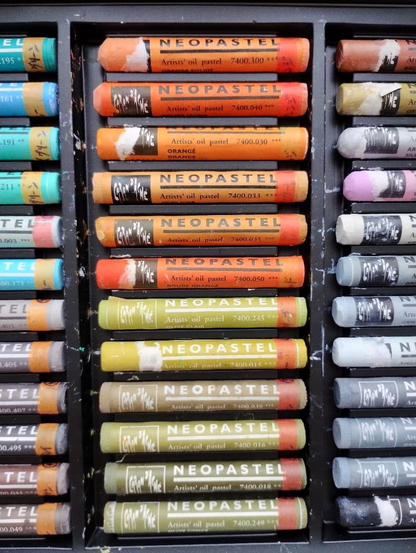 中古品】カランダッシュ ネオパステル 96色セット(缶ケース) カラン