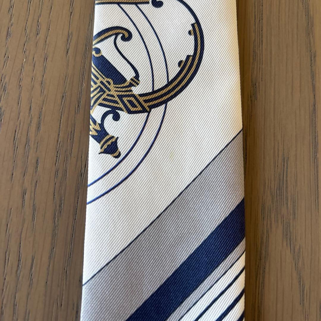 エルメス　ツイリー　シルクスカーフ　エクスリブリス