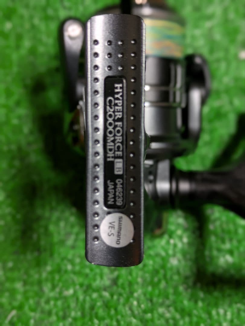 ゆ*ず様 美品シマノハイパーフォースLB C2000MDH スピニングリール