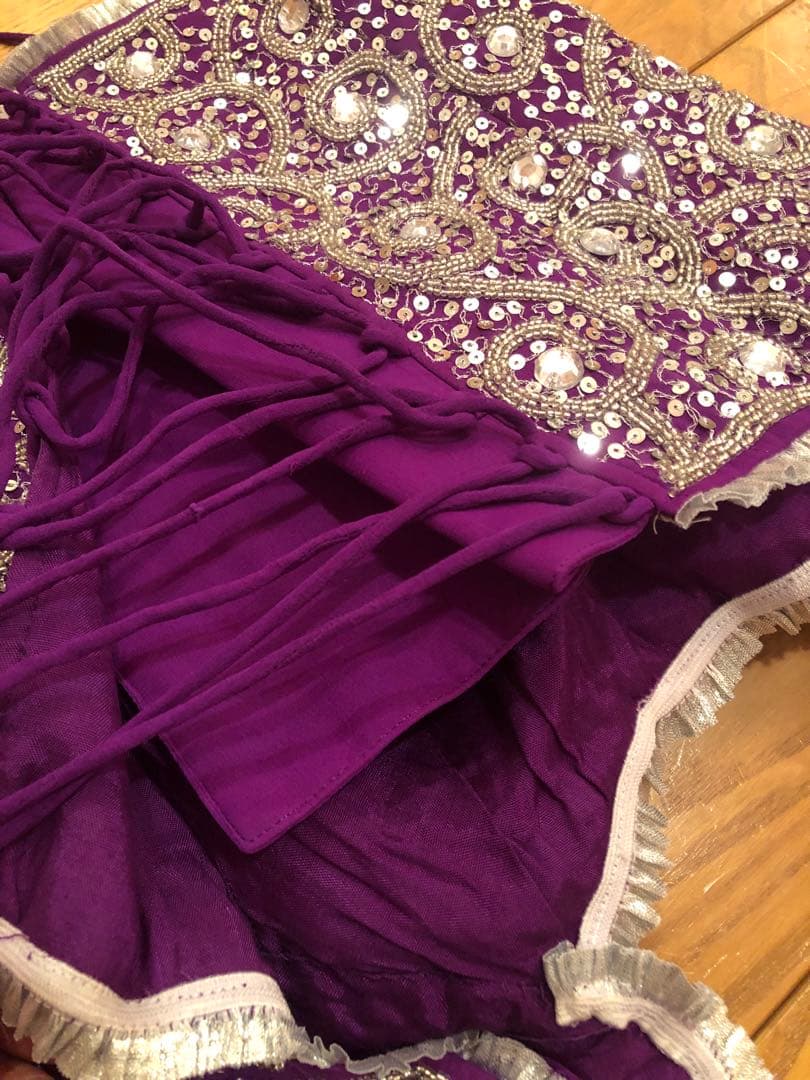 【本格インド衣装】レヘンガ・チョリ 3点セット（パープル×シルバー）