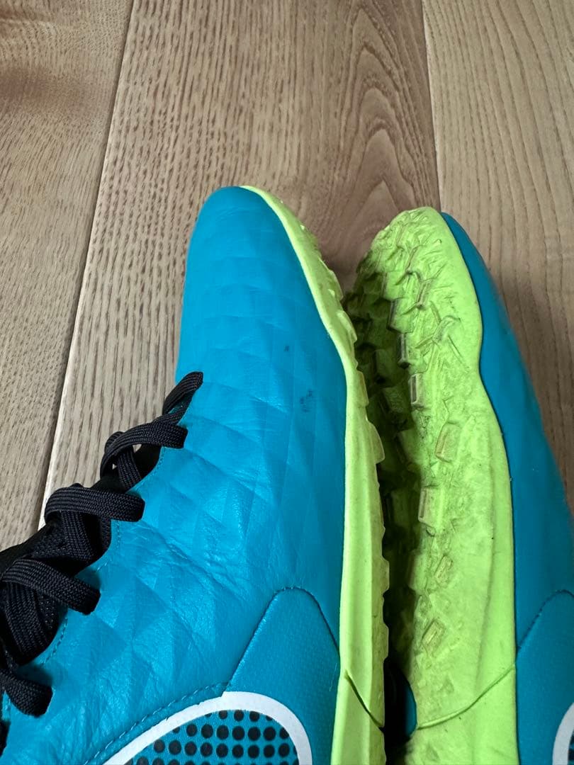 ナイキ ティエンポレジェンド 8 アカデミー TF(グリーン×ホワイト)