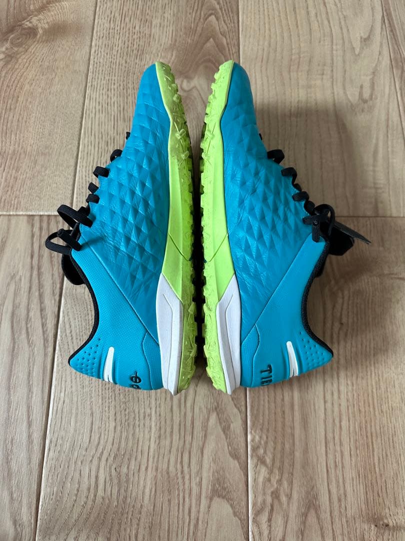 ナイキ ティエンポレジェンド 8 アカデミー TF(グリーン×ホワイト)