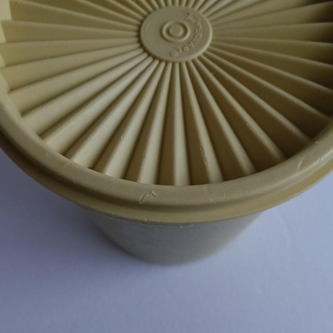 プラスチック保存容器セット（オレンジ・緑・黄色）タッパーウェア　琺瑯　レトロ