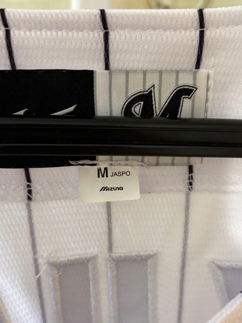 千葉ロッテマリーンズ レプリカユニホーム ホーム #28 菊地吏玖 サイズM