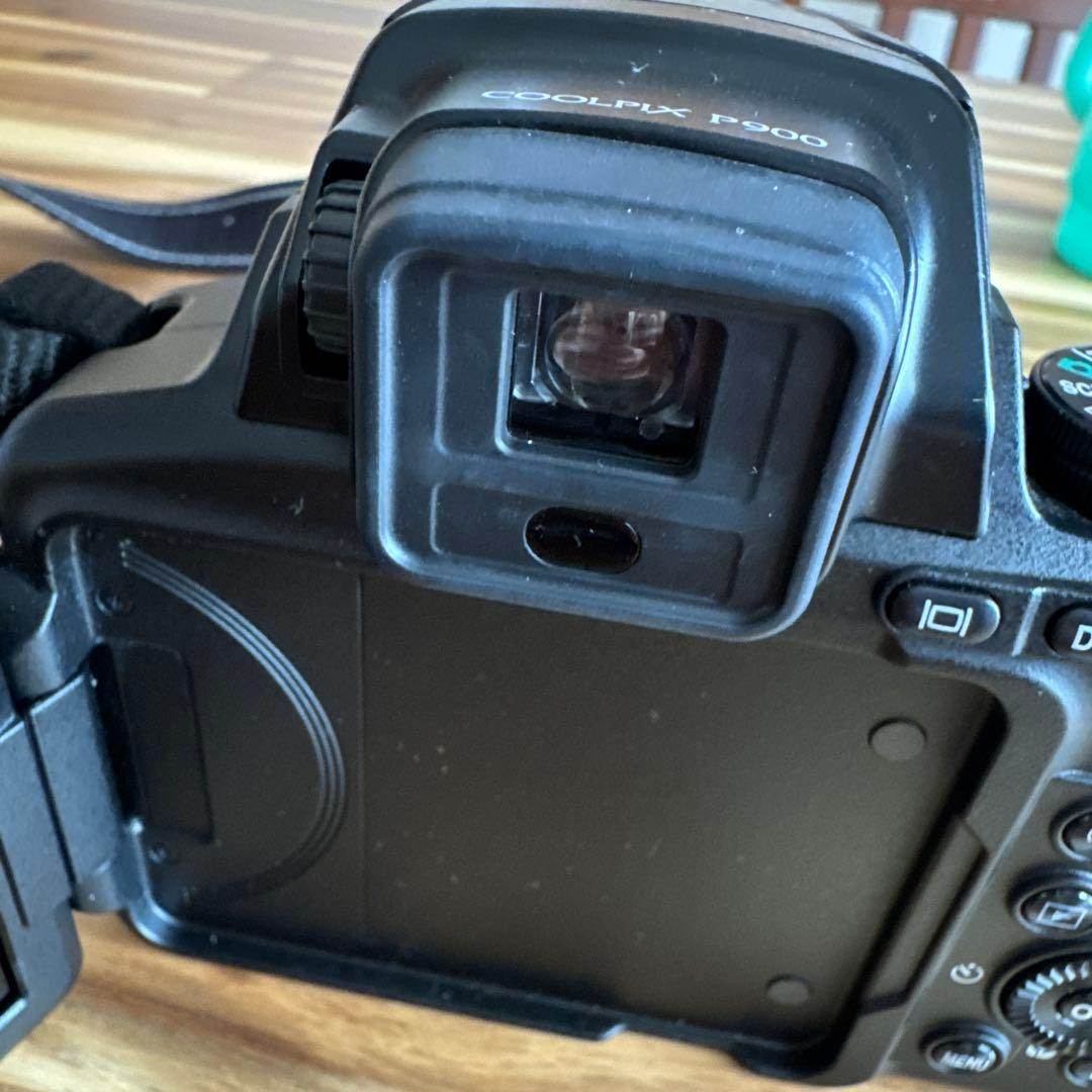Nikon Coolpix P900 83倍ズームデジタルカメラ おまけ付き