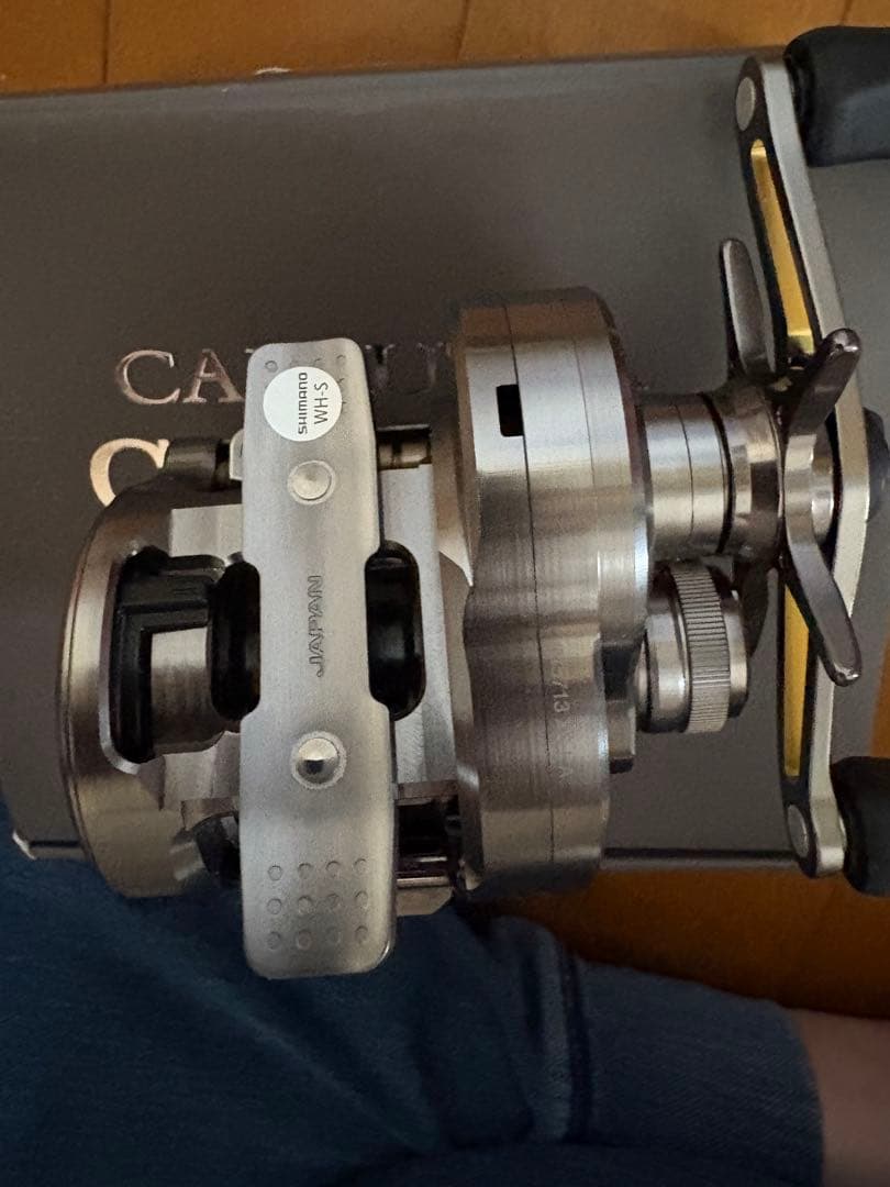 SHIMANO CALCUTTA CONQUEST BFS XG 左ハンドル