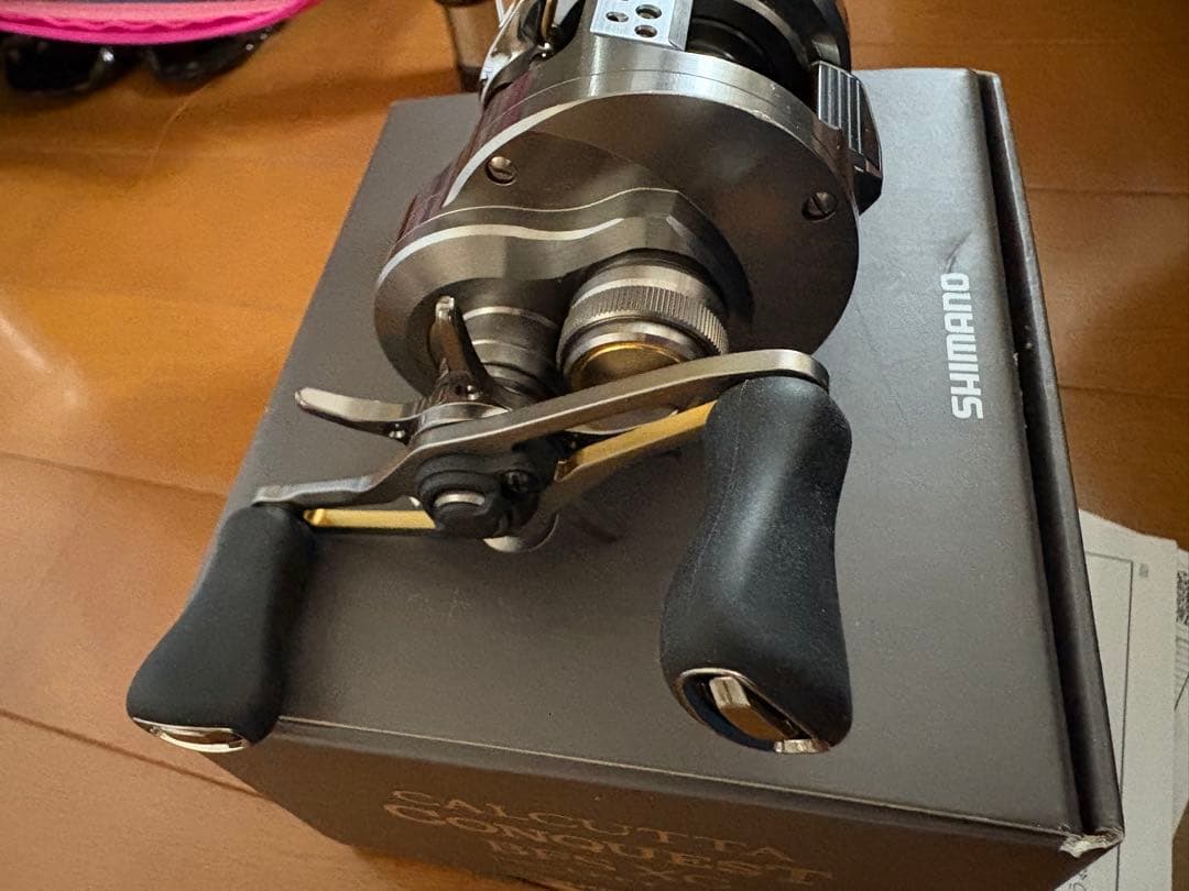 SHIMANO CALCUTTA CONQUEST BFS XG 左ハンドル