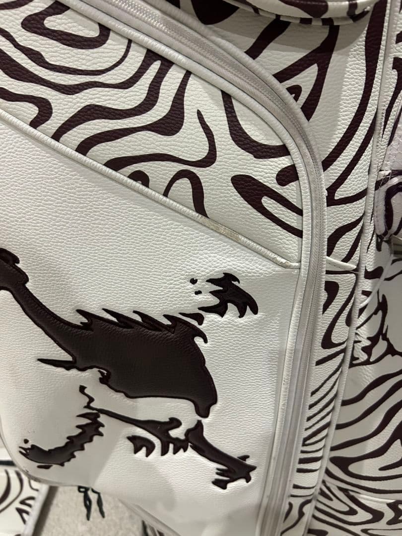 ゼブラ柄 ゴルフキャディバッグ OAKLEYえいちーー様ゼブラ柄 ゴルフ