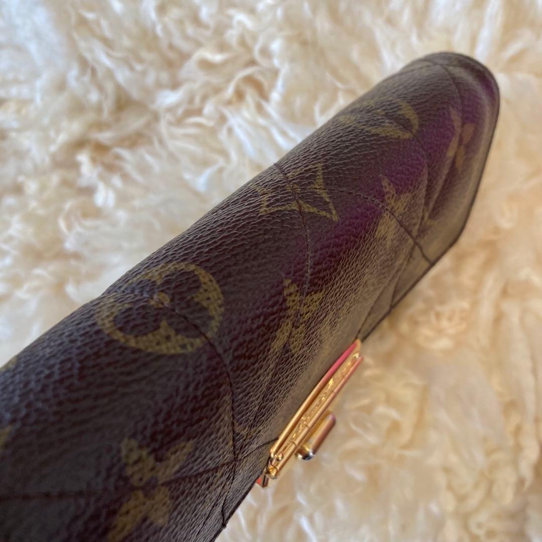 Louis Vuitton キルティング長財布