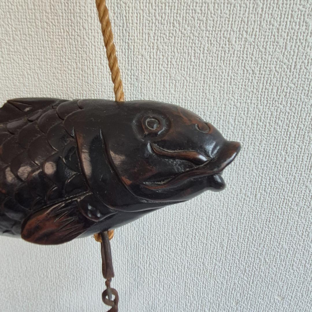 インテリアに！自在鉤の飾り【木彫りの鯉】