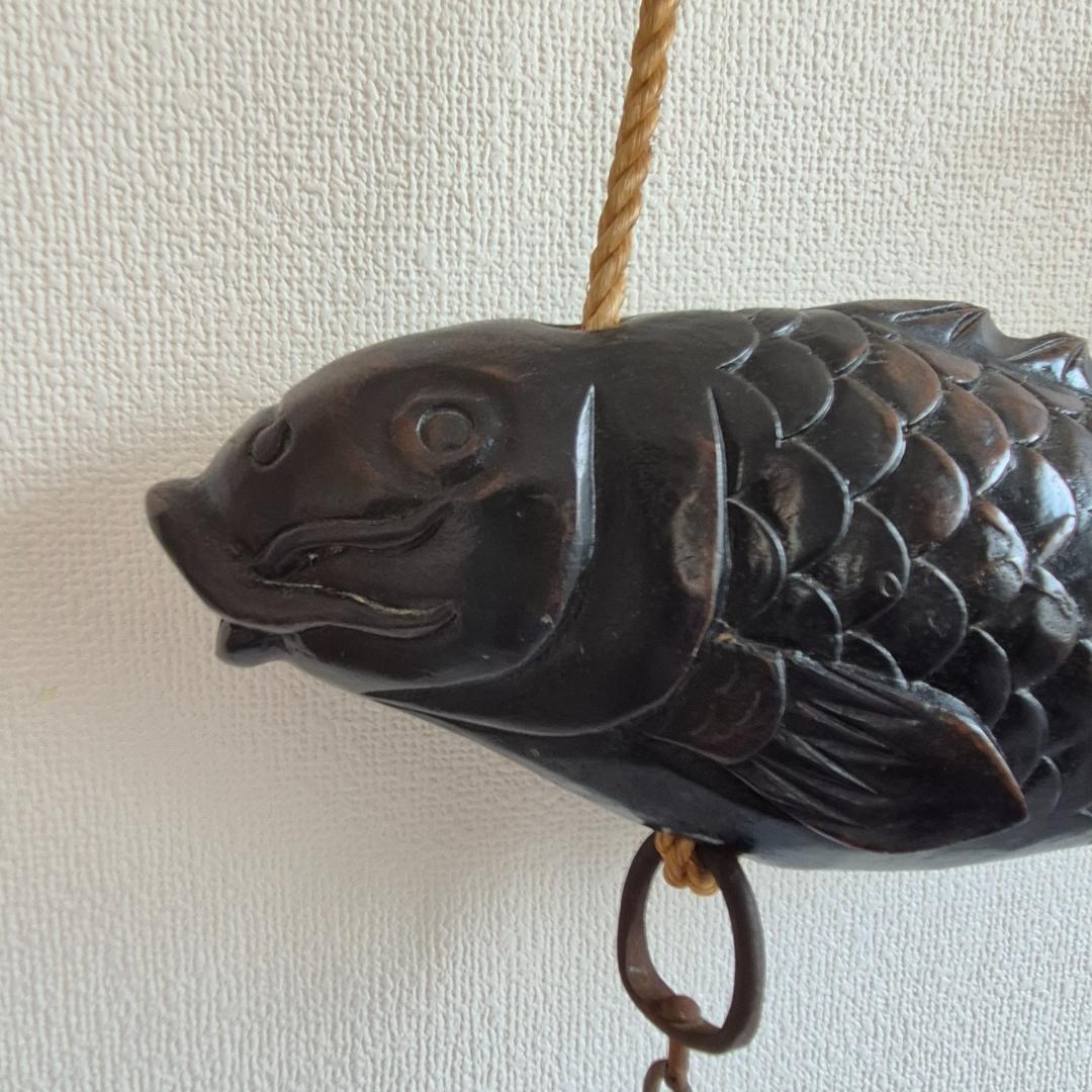 インテリアに！自在鉤の飾り【木彫りの鯉】
