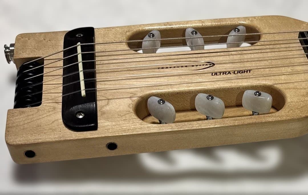 ★TRAVELER GUITAR/ トラベラーギター