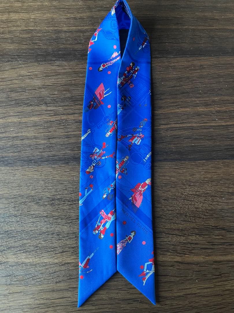 HERMES エルメス　ツイリー　エクスリブリス　パリジェンヌ ブルー　お箱付き