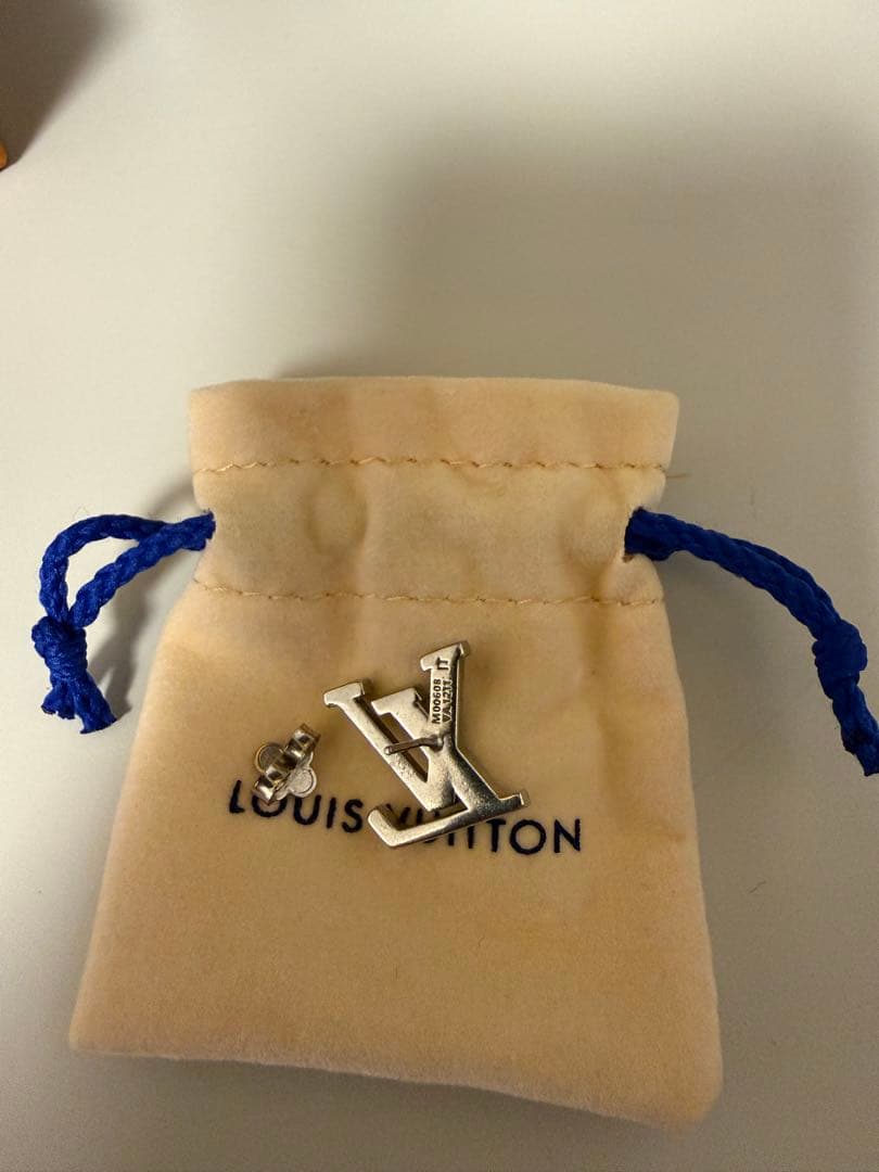 S*O様 ルイヴィトン ピアス 片耳用　付属品付き