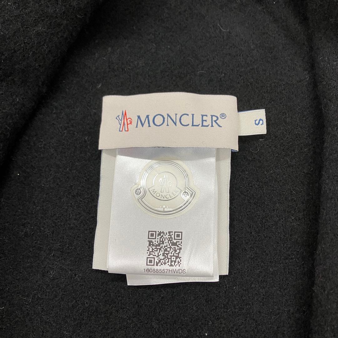 【1/12出品終了‼️】モンクレール　ポンチョ