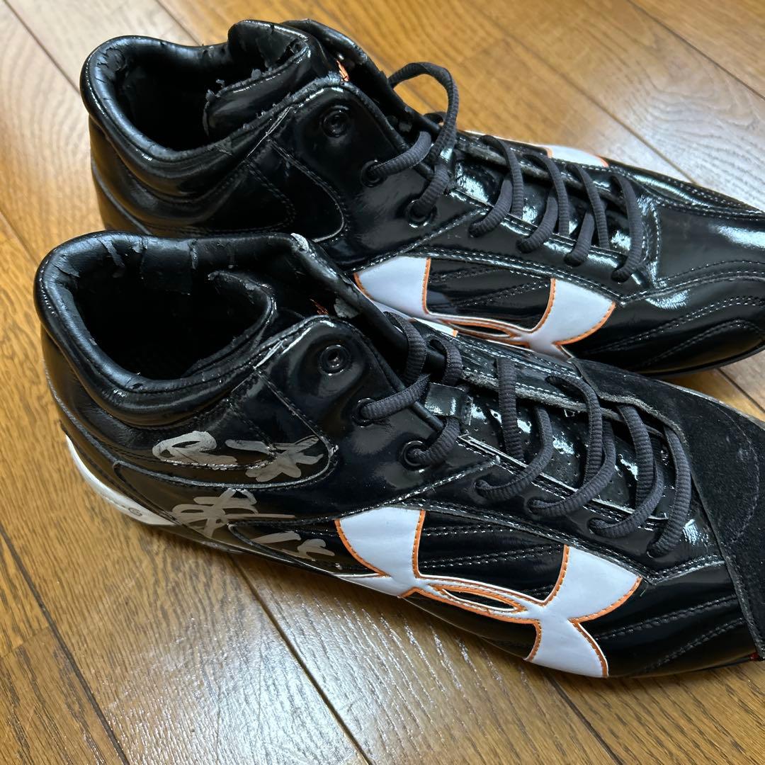 直筆入りサイン入り読売巨人軍澤村投手 実使用スパイク