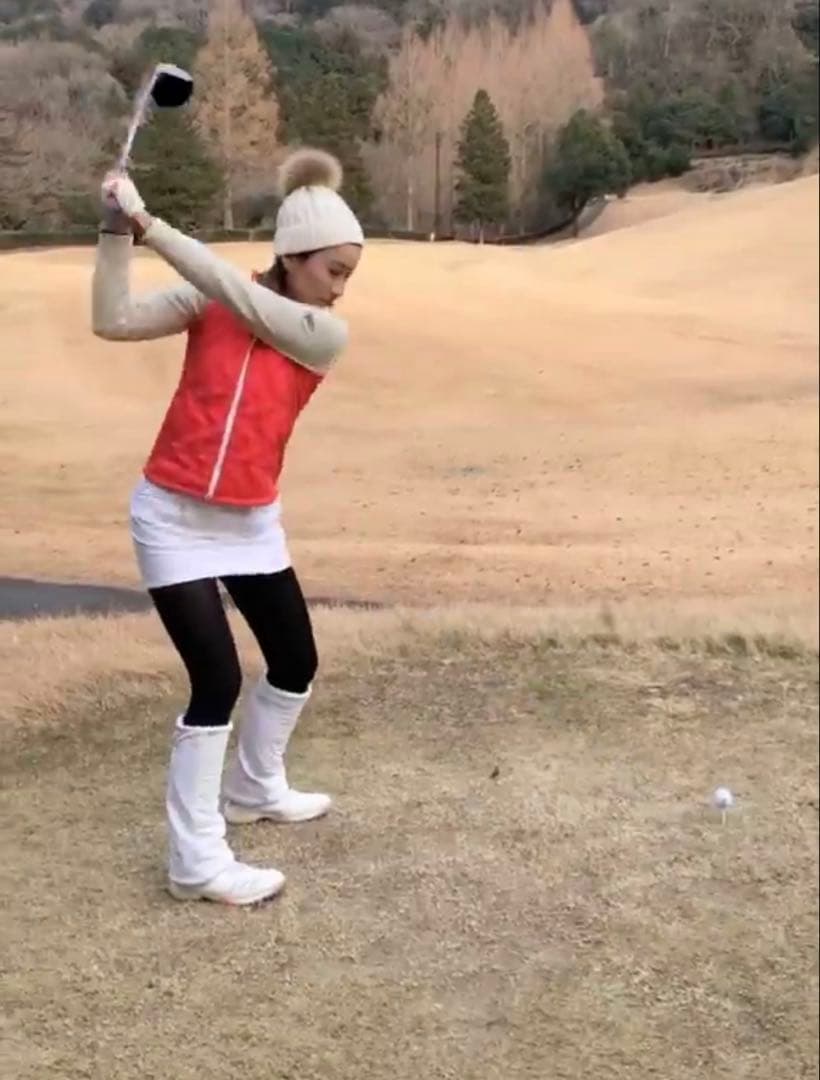 デサントゴルフ　上下②点セット　ダウンベスト　ダウンスカート 防寒