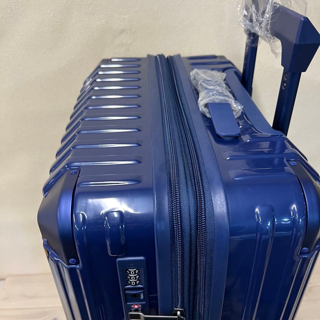 22 A.L.I. スーツケース ネイビー　56L