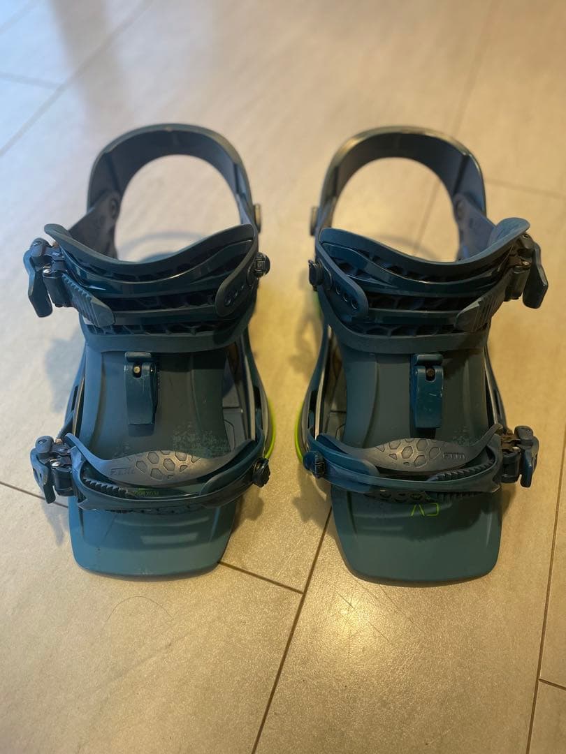 FLUX CV ビンディング サイズM