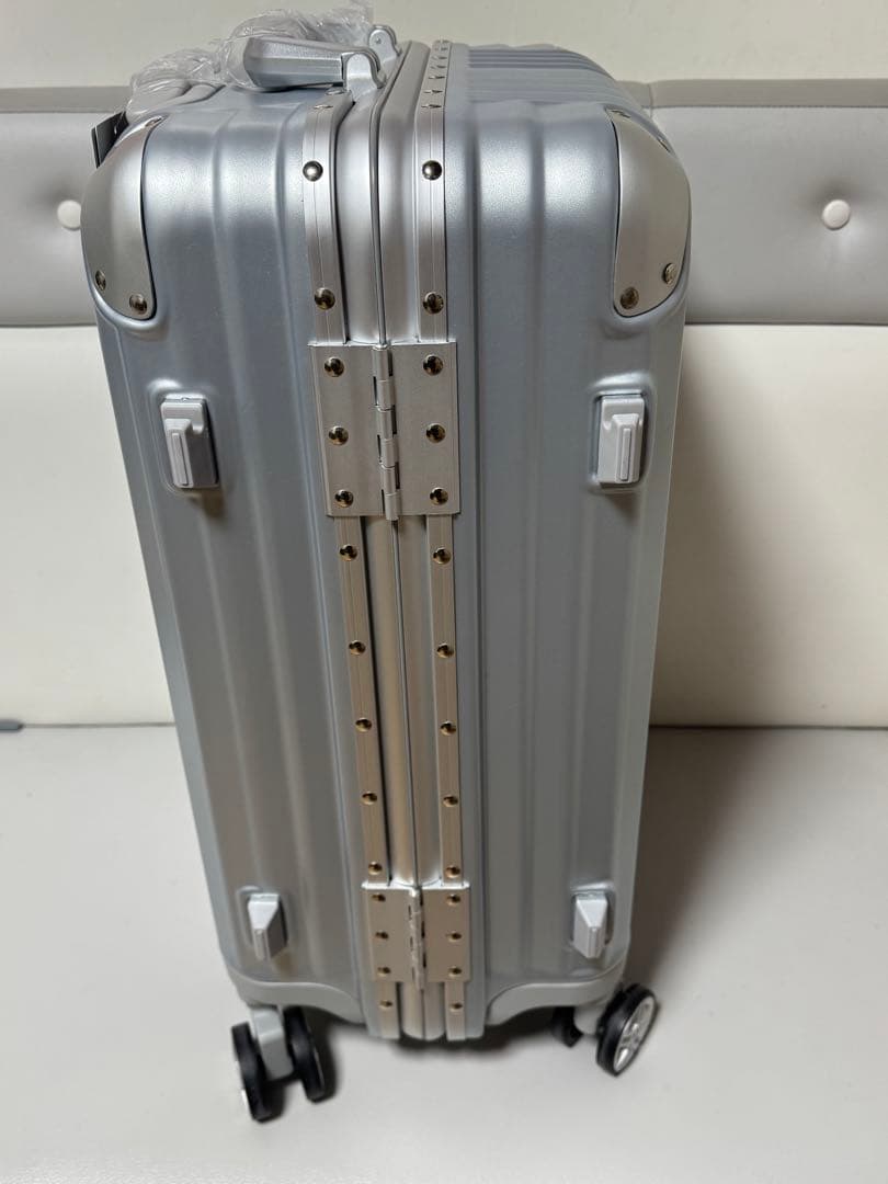 LEGEND WALKER シルバー TSAロック付き キャリーケース