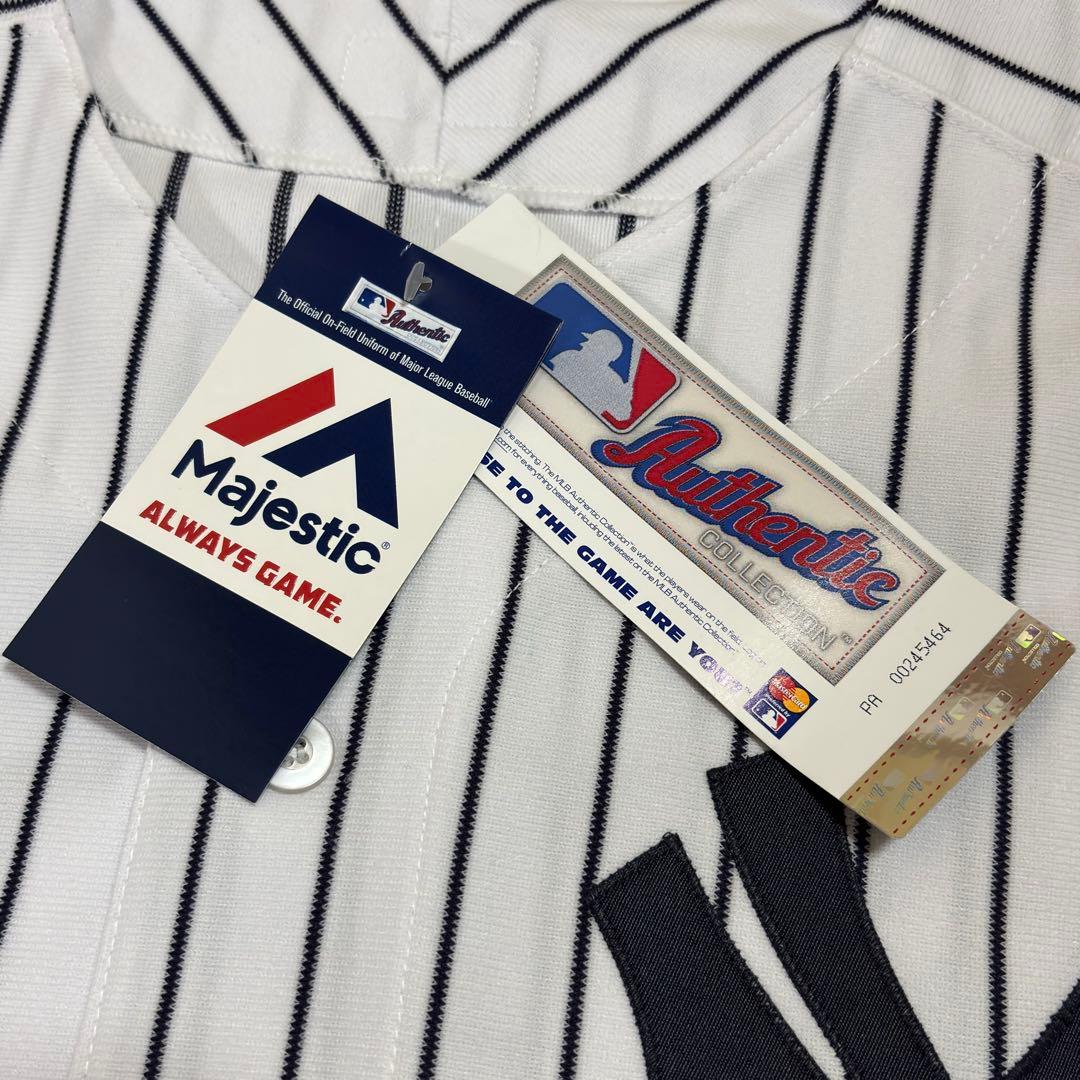 ヤンキース イチロー ユニフォーム & 実使用サイン入り バッティンググローブ