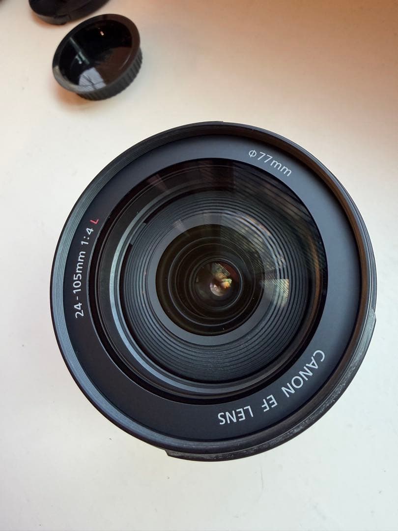 【美品】キヤノン　EF24-105mm F4 L IS USM