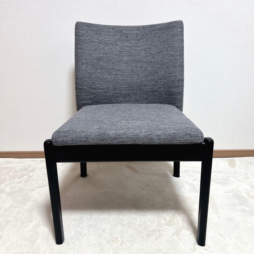 美品 ニトリ ダイニングチェア　NコレクションC-50P　ブラック × グレー