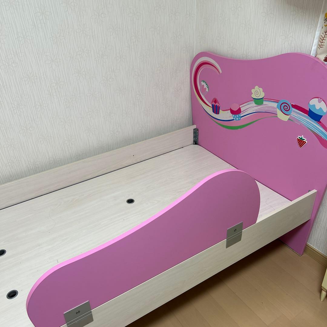 チレキ、ベッド