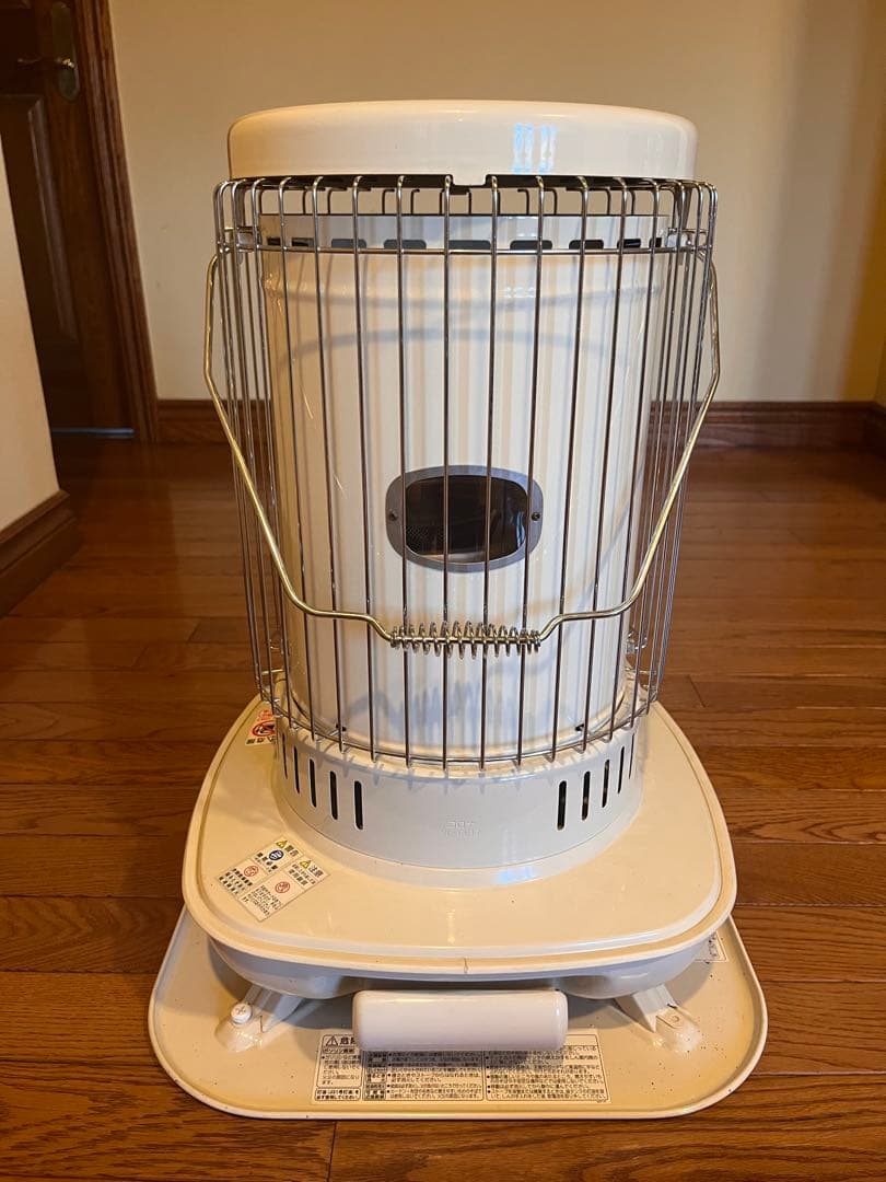 美品！だるまストーブ 灯油ストーブ 3000円の五徳付き 円筒形 ホワイト