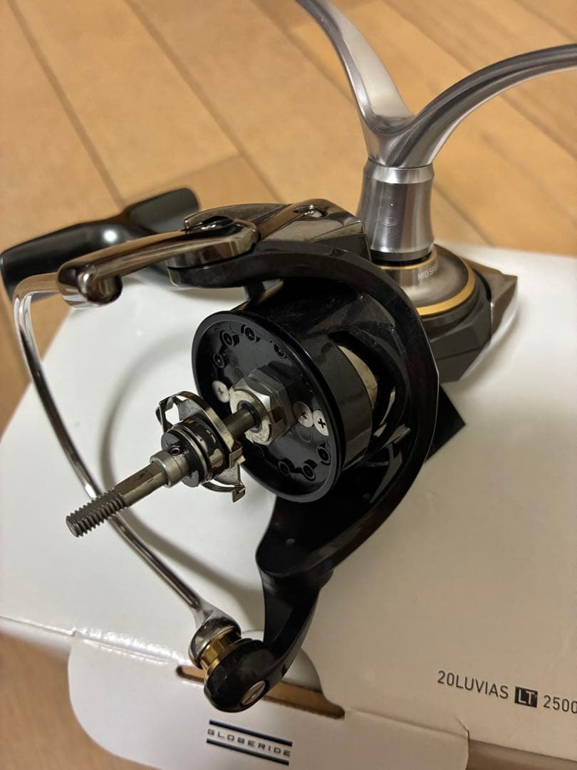 20ルビアス　LT2500S-DH slpスプール付