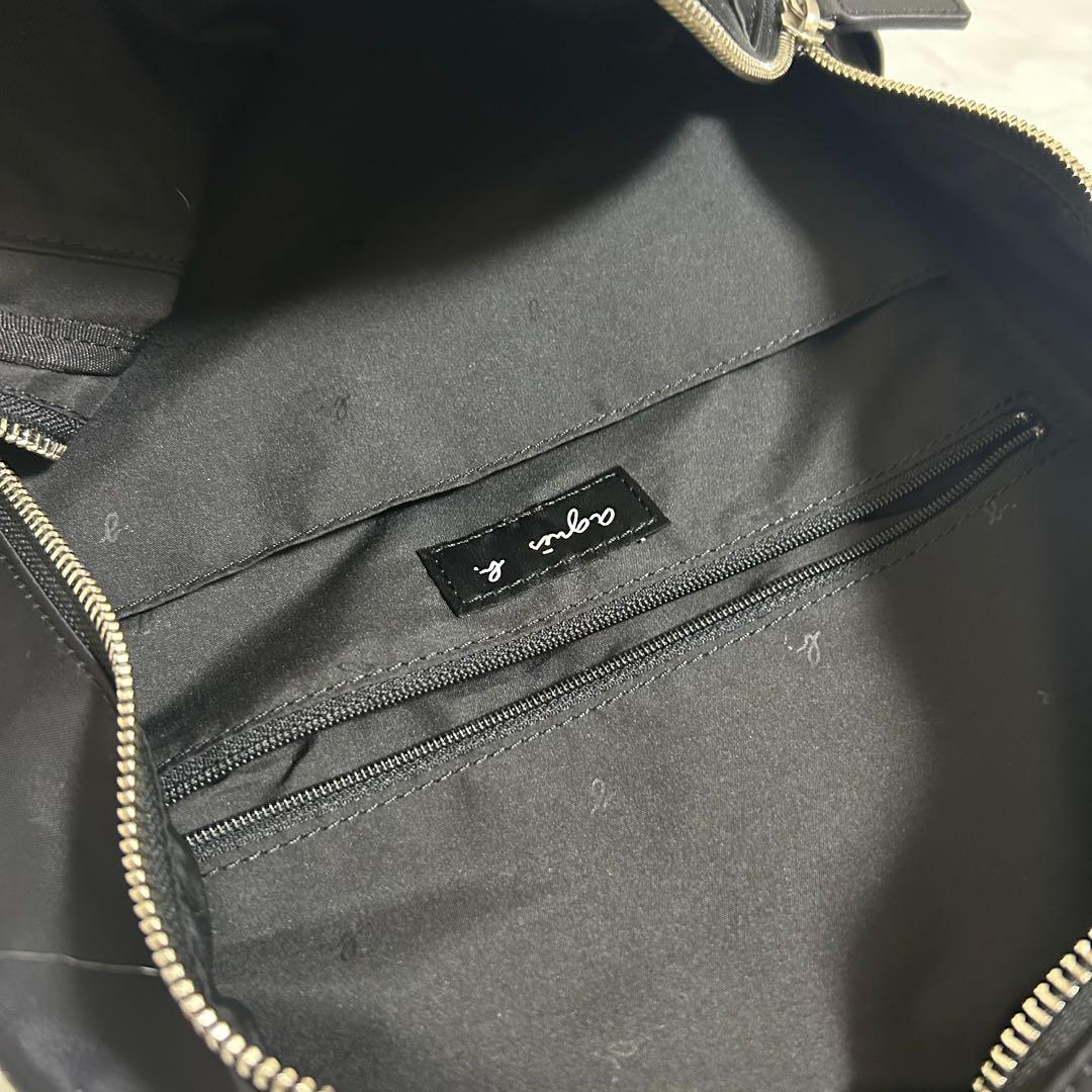 【美品】美品 agnes b. ナイロンリュック ブラック 多ポケット 軽量