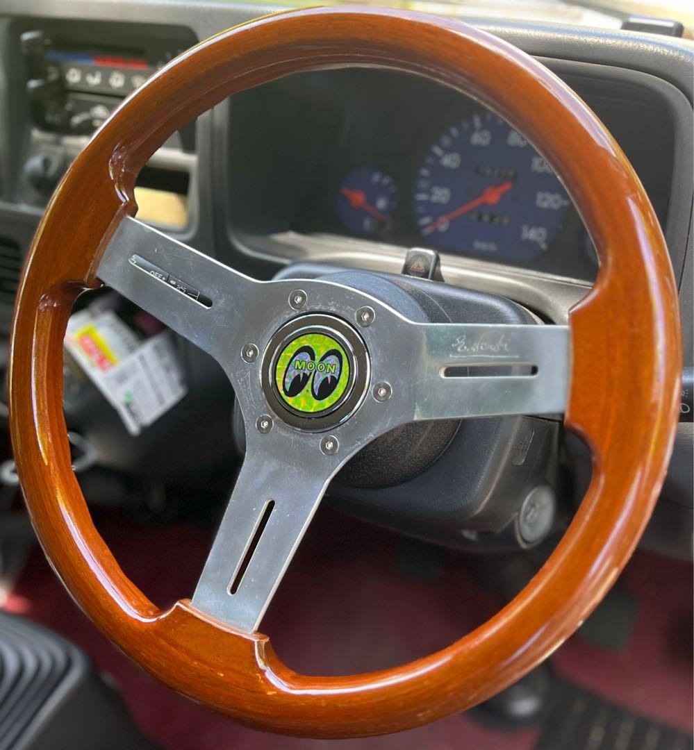 希少 ナルディ クラシックΦ32.5 ウッドステアリングホイール 3スポーク