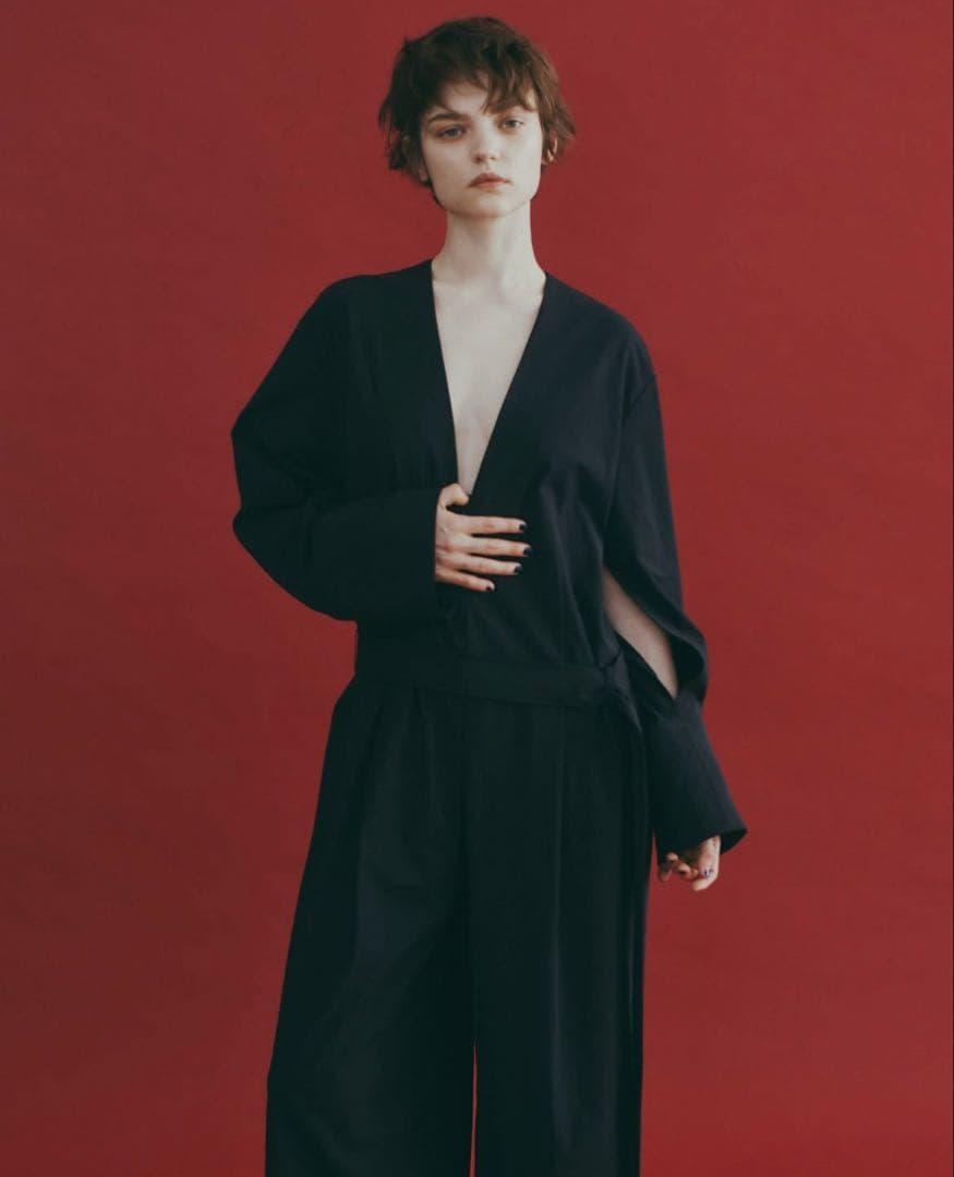 定価46200円 LE PHIL ストレッチジャージーオールインワン 美品